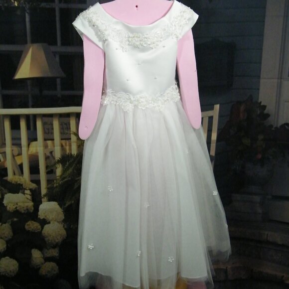 Robe de bouquetière ou première communion avec dentelle et perles - Picture 8 of 9